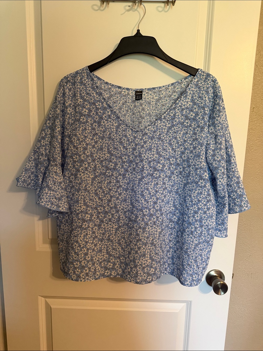 SHEIN Light Blue Floral V-Neck Blouse